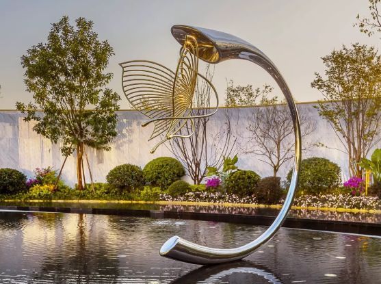 龍湖地產(chǎn)32個(gè)高顏值的地產(chǎn)售樓處景觀項(xiàng)目，值得收藏！